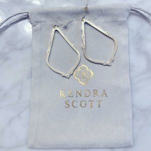 Gold Kendra Scott earrings
